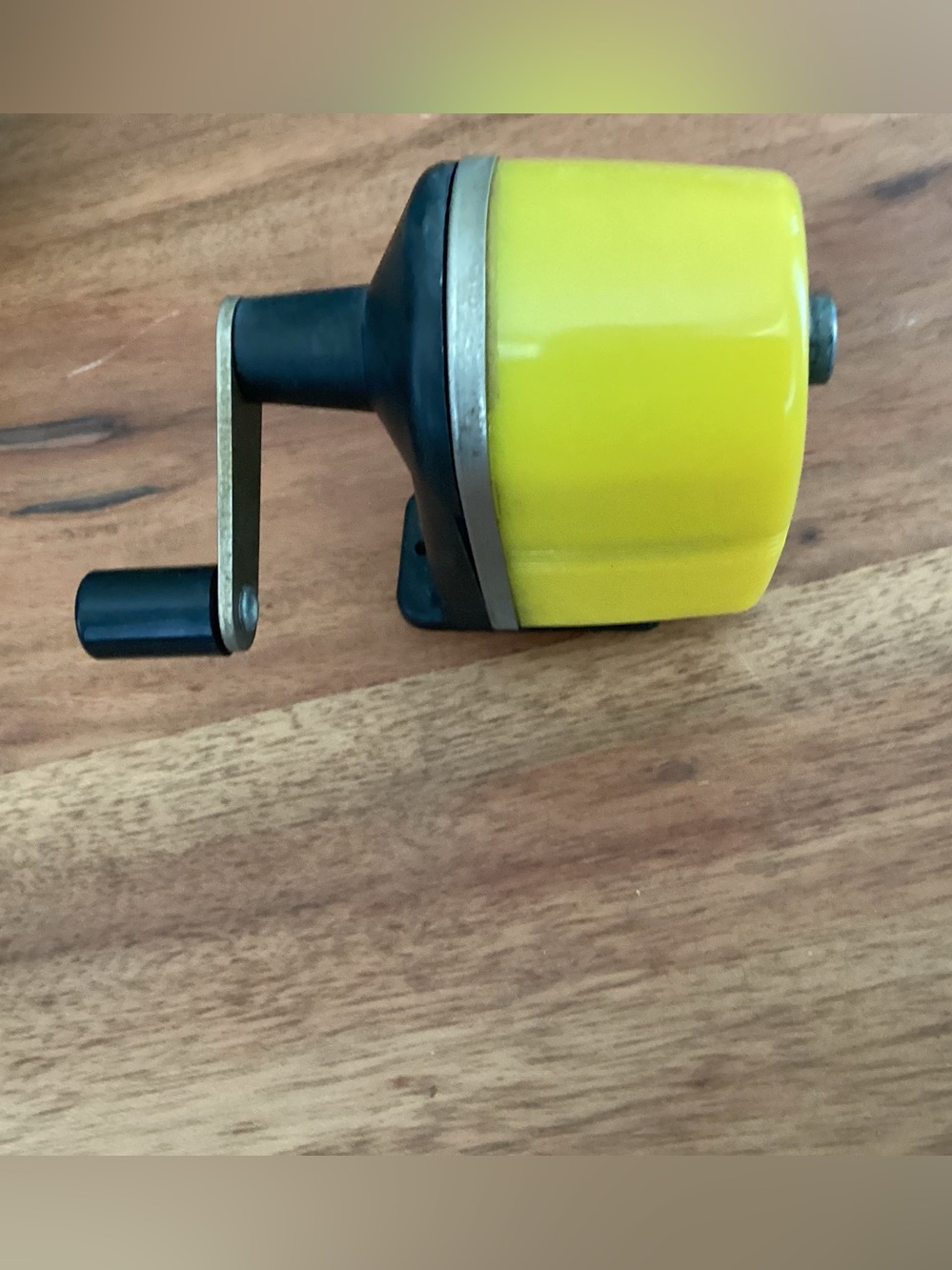 Vtg. AMSCO Midget Manual pencil sharpener bright yellow and black